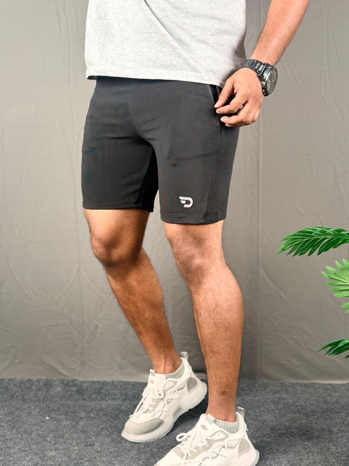 TRACKS & SHORTS